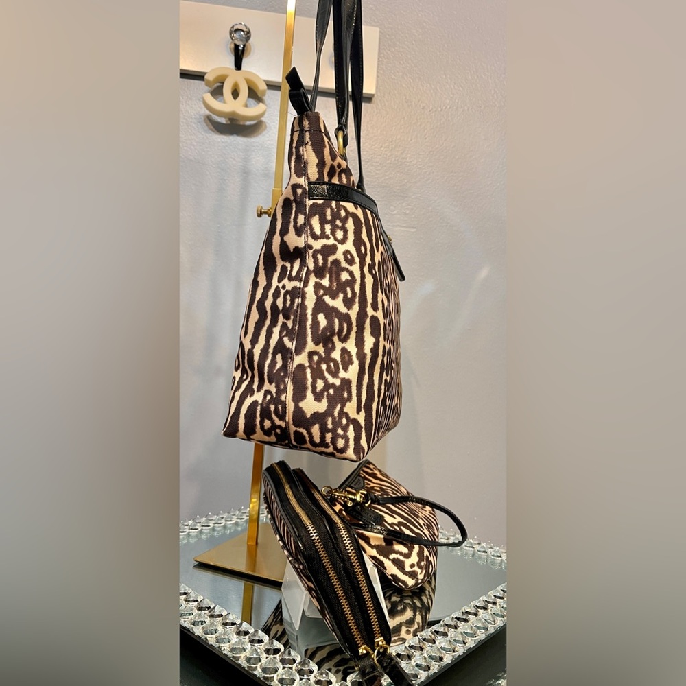 Coach 3 Pc Set EUC Bag, Wristlet &Wallet Patent Leather Trim&Canvas AnimalPrint - Picture 15 of 16